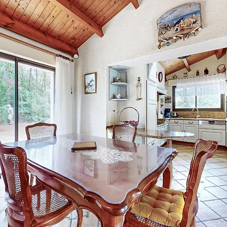 2 Bedroom Stunning In Sur * La Faute-sur-Mer