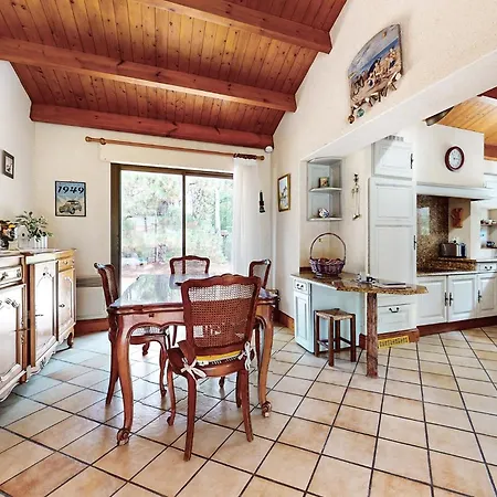 2 Bedroom Stunning In Sur *